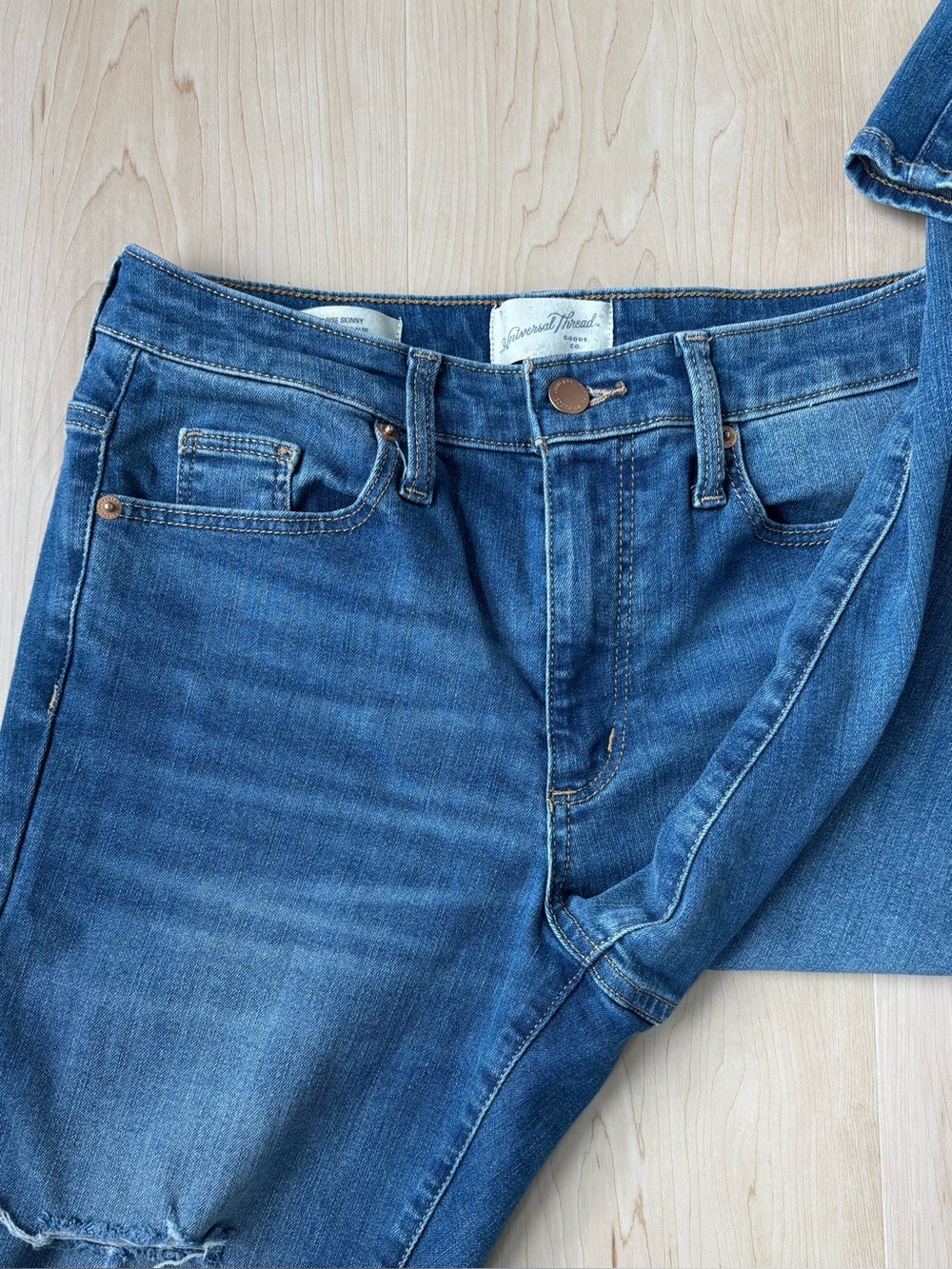 Universal Thread High Rise Skinny Distressed Blue Jeans - Picture 13 of 15
